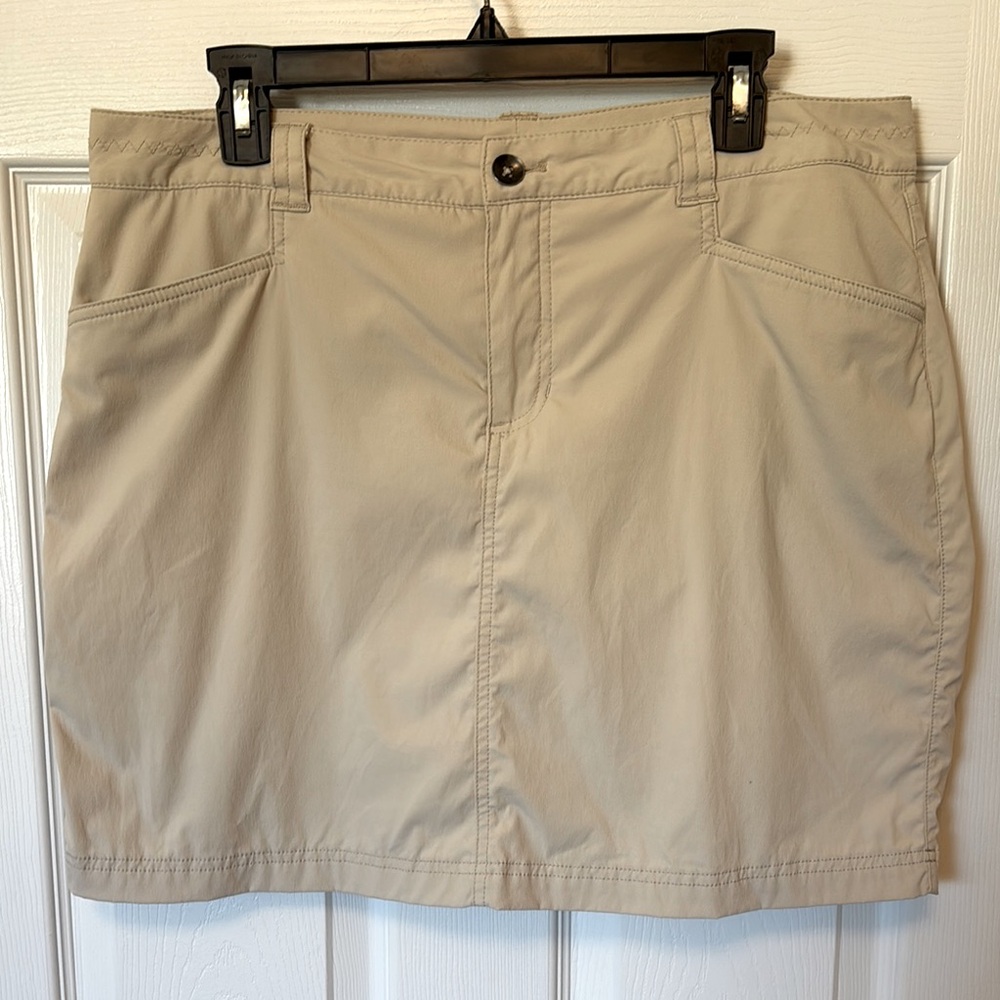 Eddie Bauer Beige/Tan Mini Skort with Front Seam